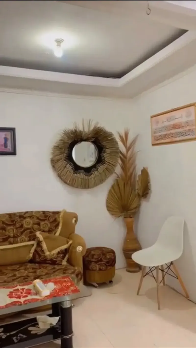 Rumah 2 Lantai dengan Sarang Walet Dijual di Basirih 2