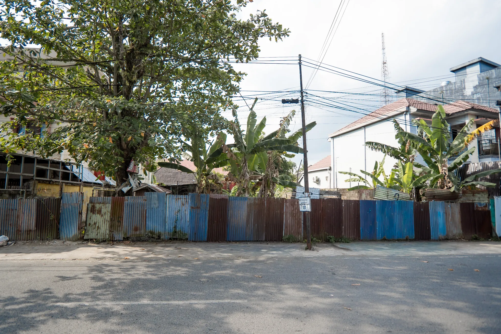 Tanah 630 m² Pinggir Jalan Pulau Laut, 6 Menit Jalan Kaki ke Siring Banjarmasin