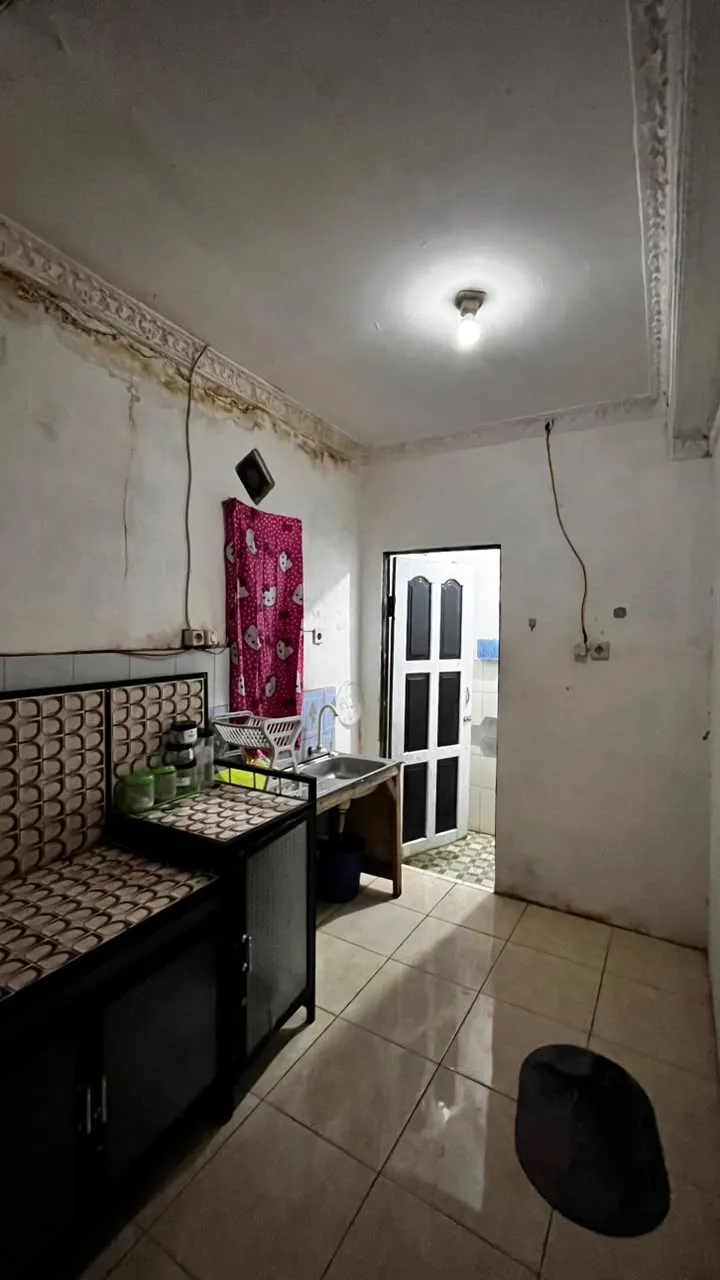 Rumah 2 Lantai dengan Sarang Walet Dijual di Basirih 8
