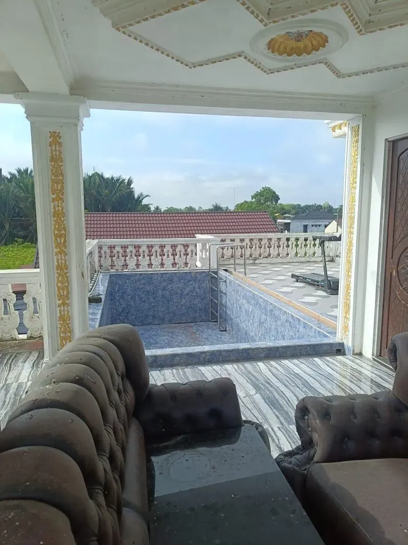 Rumah Mewah Dijual Dua Lantai di Amuntai Selatan 4